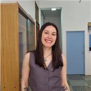 Licenciada en psicología imparte clases de psicología para estudiantes de nivel secundario y/o universitario